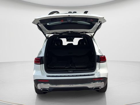 Used 2022 Mercedes-Benz GLB 250 4MATIC image 12