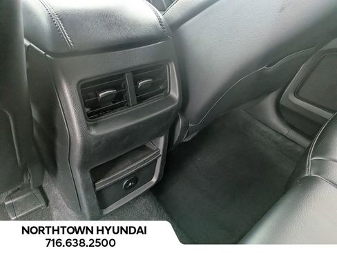 Used 2023 Ford Edge SEL image 30