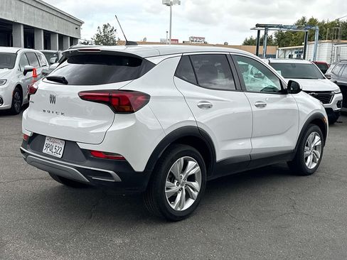 Used 2025 Buick Encore GX Preferred FWD image 3