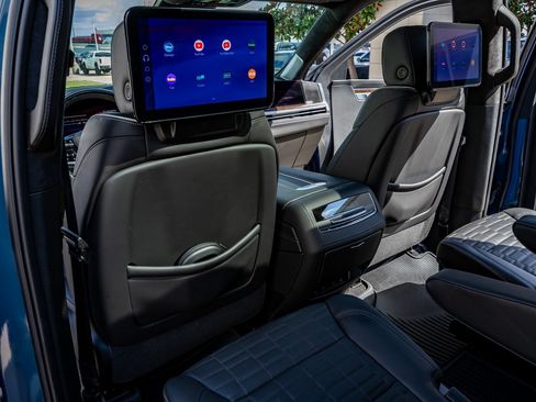 Used 2025 Cadillac Escalade Sport Platinum AWD/4WD image 37