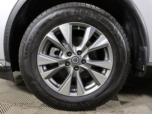 Used 2018 Nissan Murano S image 15