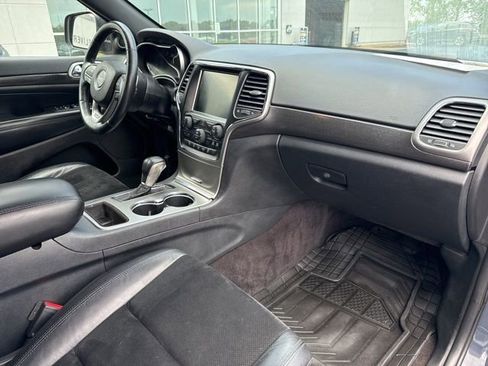 Used 2017 Jeep Grand Cherokee Altitude image 21