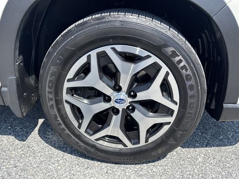Certified 2023 Subaru Forester Premium AWD/4WD image 25