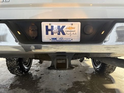 Used 2023 Chevrolet Silverado 2500 LT w/ Snow Plow Prep/Camper Package image 20