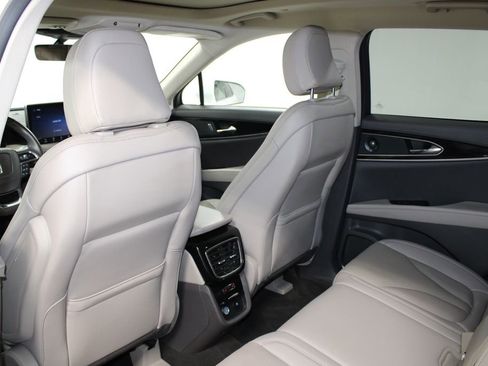 Used 2023 Lincoln Nautilus Reserve w/ Luxury Package AWD/4WD image 26