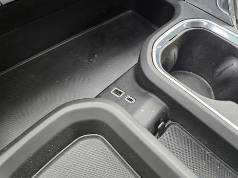 Used 2024 GMC Sierra 3500 Denali w/ Denali Reserve Package image 18