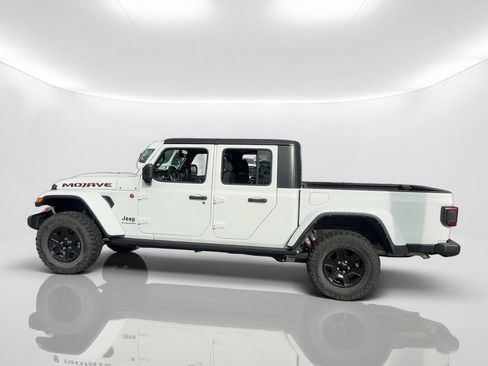 Used 2023 Jeep Gladiator Mojave w/ LED Lighting Group AWD/4WD image 9