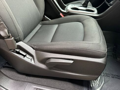 Used 2021 Chevrolet Colorado LT image 22