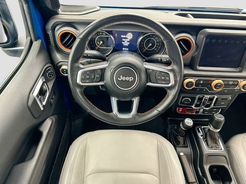 Used 2023 Jeep Gladiator Mojave w/ LED Lighting Group image 10