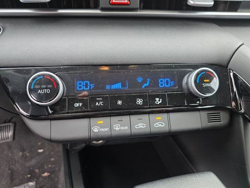 New 2026 Hyundai Elantra Blue image 24