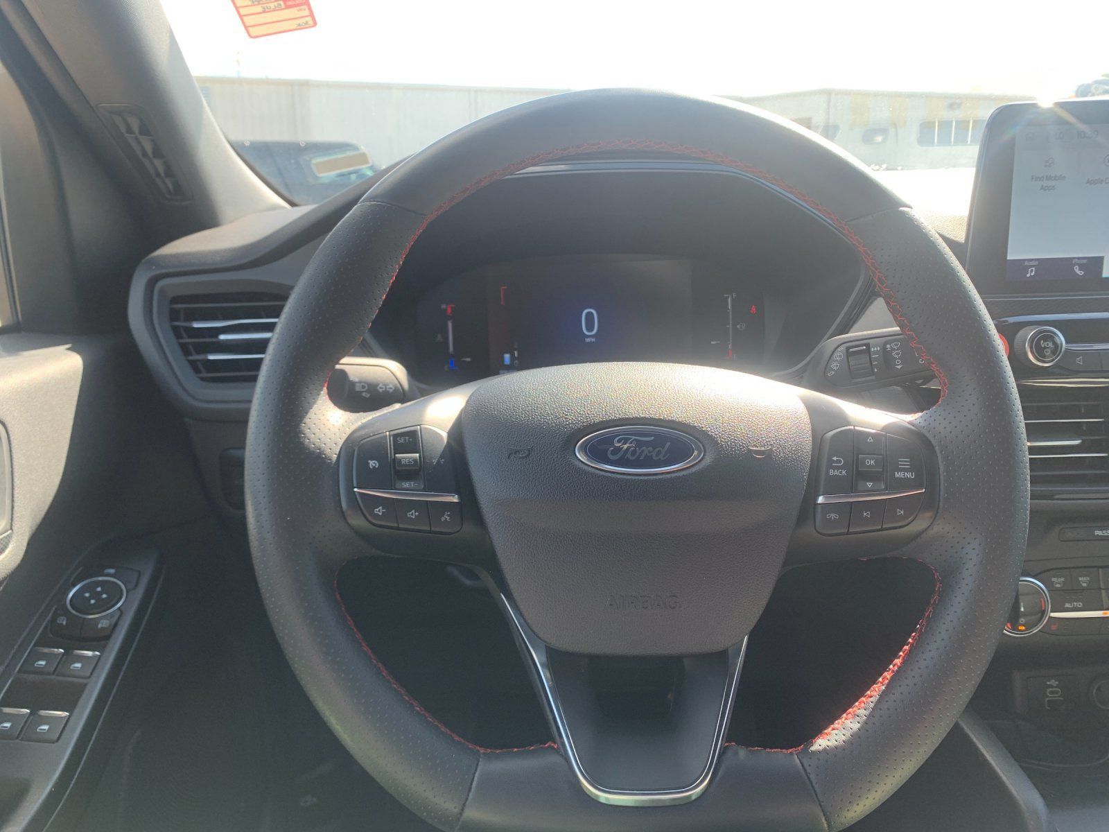 Used 2025 Ford Escape ST-Line Select AWD/4WD image 28