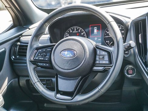 Used 2025 Subaru Forester Premium w/ Convenience Package #1 image 15