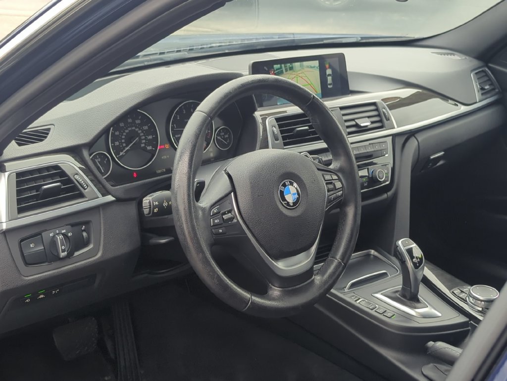 Used 2016 BMW 328i xDrive Sedan AWD/4WD image 11