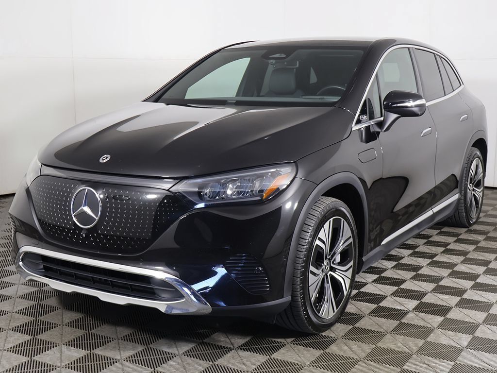 Used 2023 Mercedes-Benz EQE 350+ 4MATIC SUV image 11