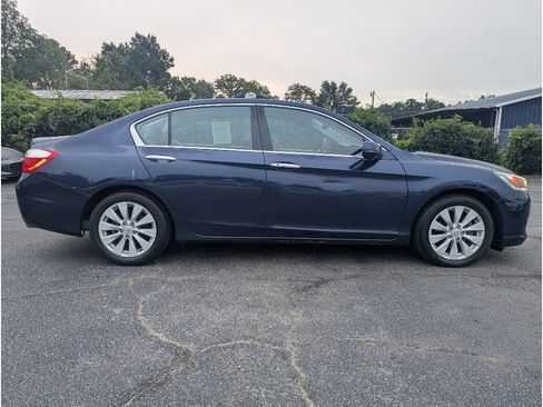 Used 2015 Honda Accord EX-L image 2