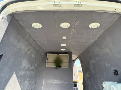 Used 2013 Freightliner Sprinter 2500 RWD image 20