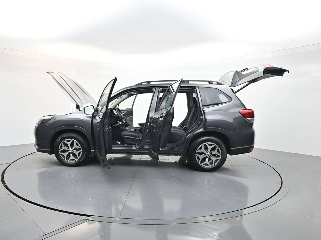 Used 2023 Subaru Forester Premium AWD/4WD image 47