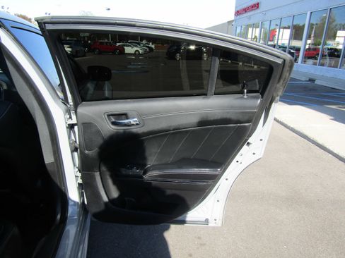 Used 2021 Dodge Charger SRT Hellcat RWD image 16