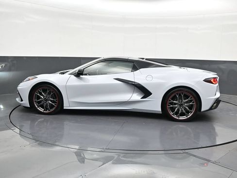 Used 2024 Chevrolet Corvette Stingray Preferred Conv w/ Battery Protection Package RWD image 2