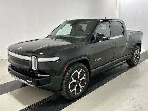Used 2022 Rivian R1T Launch Edition image 1