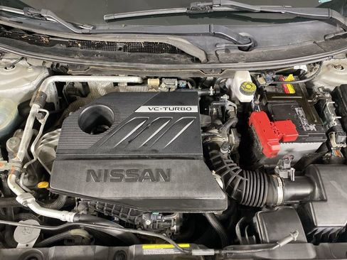 Used 2022 Nissan Rogue SV image 12