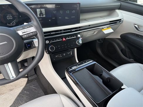 New 2026 Hyundai Tucson SEL image 29