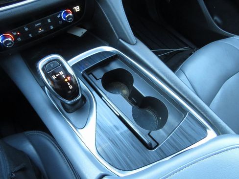 Used 2021 Buick Enclave Premium w/ Sun and Sites Package image 25