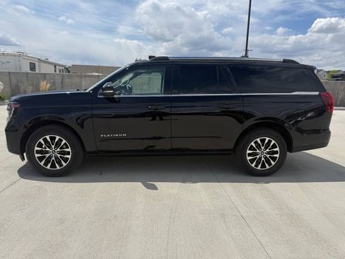 Used 2025 Ford Expedition Max Platinum AWD/4WD image 6