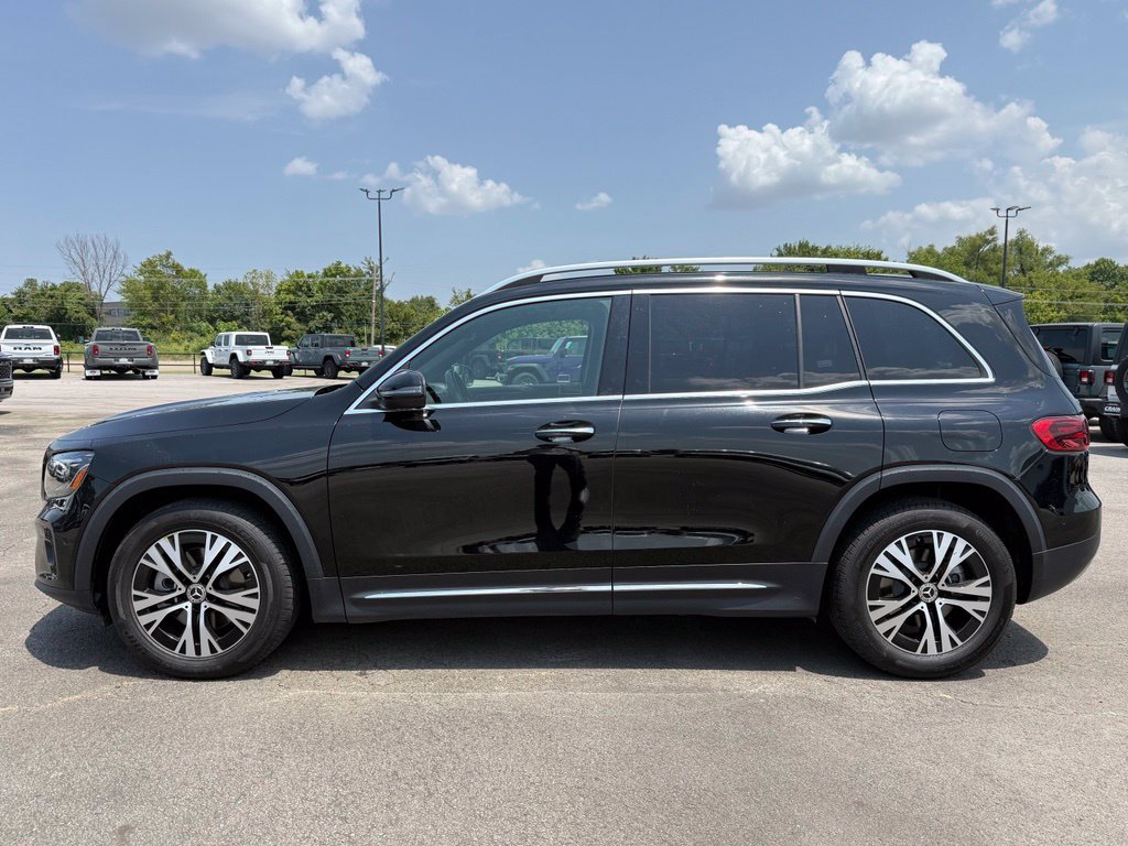 Used 2024 Mercedes-Benz GLB 250 image 4