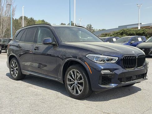 Used 2021 BMW X5 M50i w/ Executive Package image 28