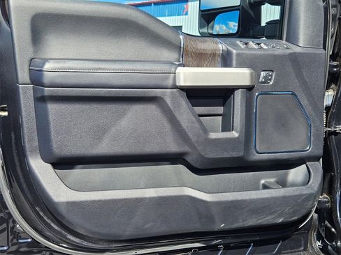 Certified 2020 Ford F250 Lariat w/ Lariat Ultimate Package image 11