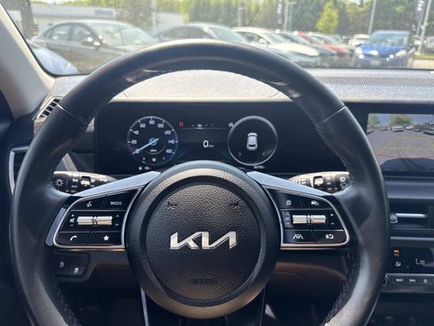 Used 2024 Kia Seltos EX AWD/4WD image 30
