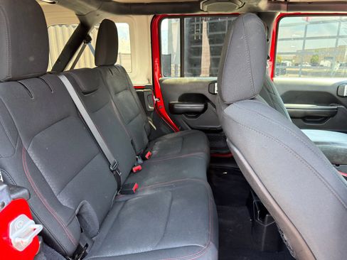 Used 2020 Jeep Wrangler Unlimited Rubicon AWD/4WD image 11