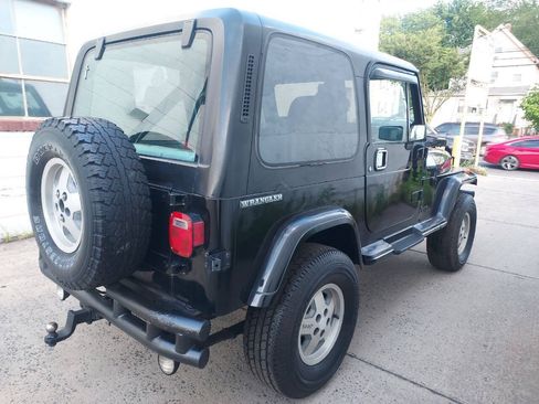 Used 1987 Jeep Wrangler Laredo AWD/4WD image 8