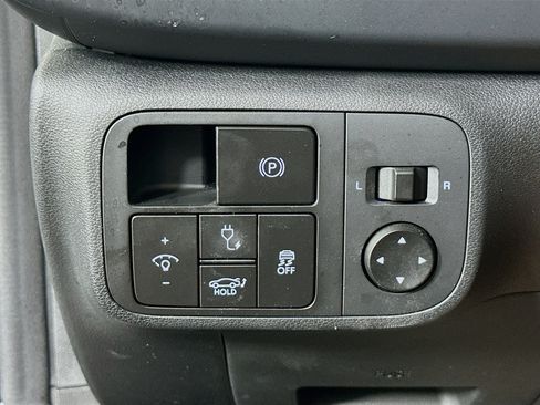 Used 2024 Hyundai Ioniq 6 SE RWD image 17