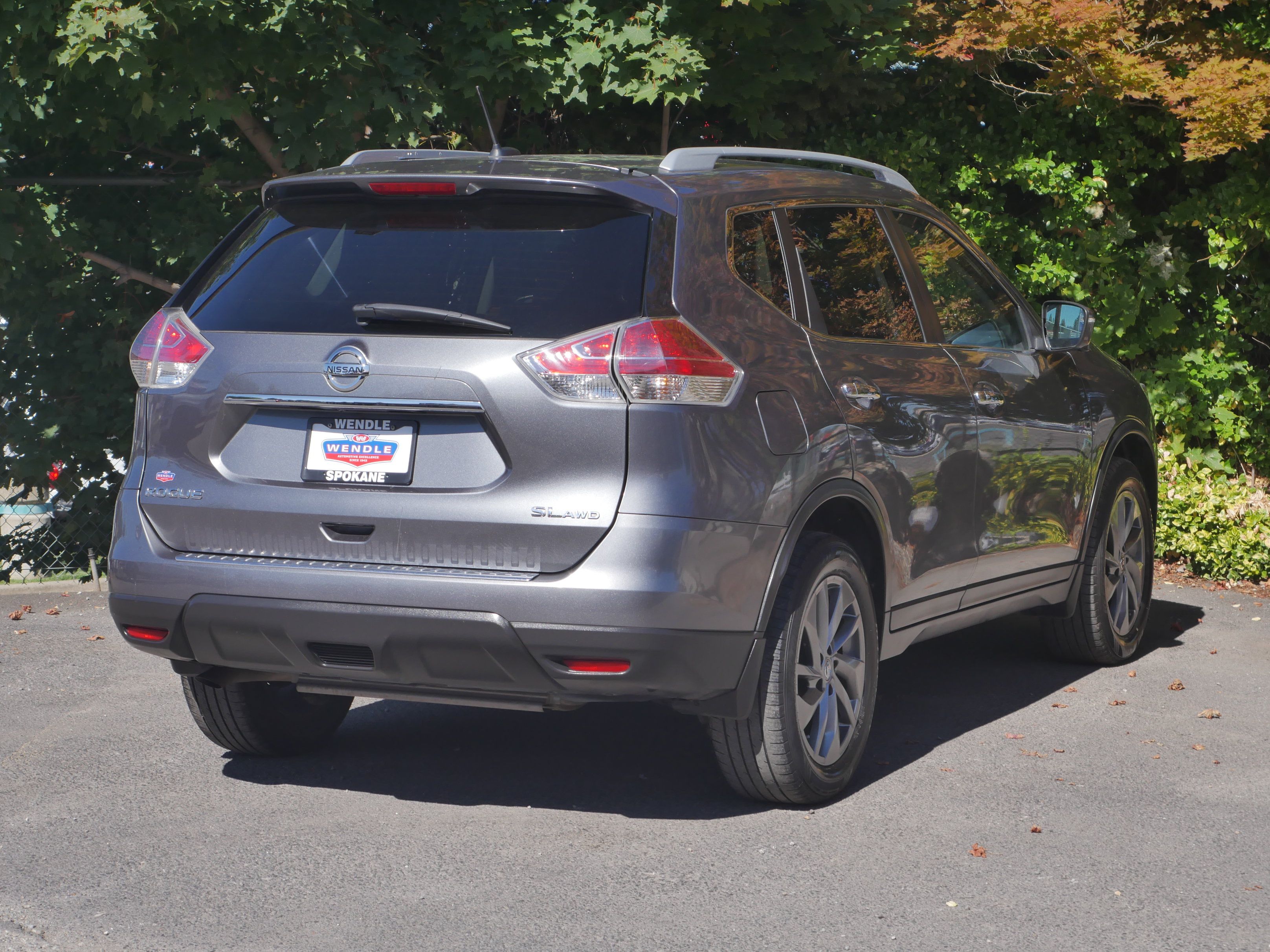 Used 2015 Nissan Rogue SL w/ SL Premium Package AWD/4WD image 23