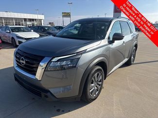 Used 2024 Nissan Pathfinder SV 360° Tour