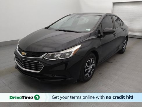 Used 2018 Chevrolet Cruze LS image 1