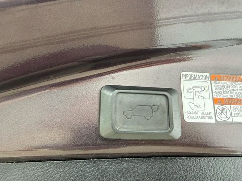 Used 2016 Toyota RAV4 XLE AWD/4WD image 22
