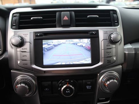 Used 2015 Toyota 4Runner SR5 Premium image 31