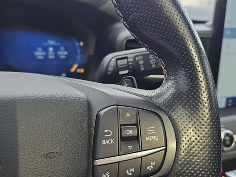 Used 2020 Ford Explorer ST w/ Premium Technology Package image 25