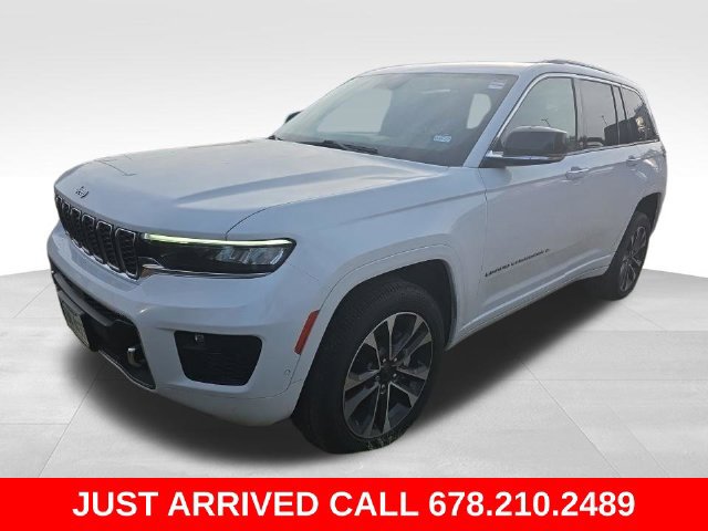 Used 2023 Jeep Grand Cherokee Overland w/ Luxury Tech Group IV RWD image 1