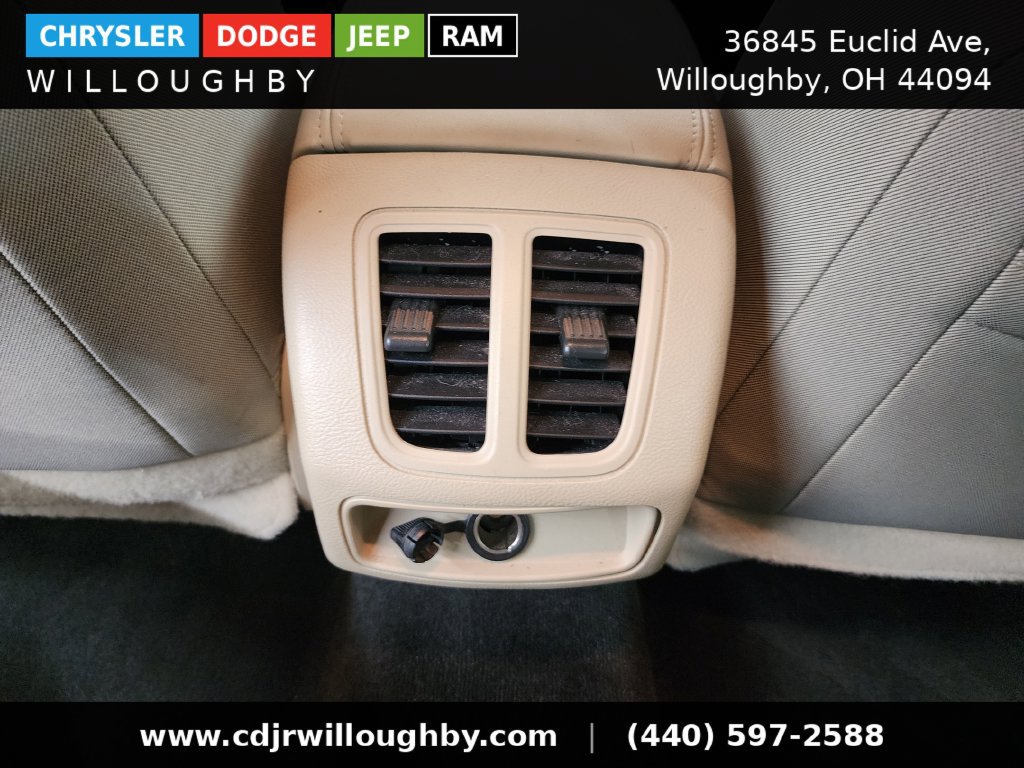 Used 2017 Ford Taurus SE FWD image 28