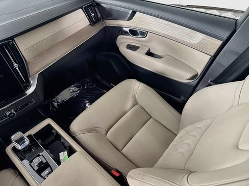 Used 2026 Volvo XC90 B5 Plus w/ Protection Package AWD/4WD image 25
