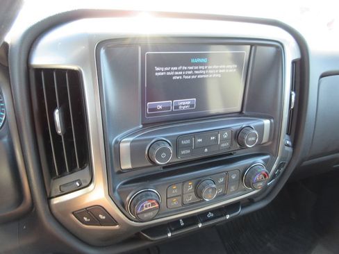 Used 2018 Chevrolet Silverado 1500 LT w/ All Star Edition AWD/4WD image 29