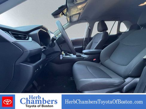 Used 2023 Toyota RAV4 LE AWD/4WD image 12