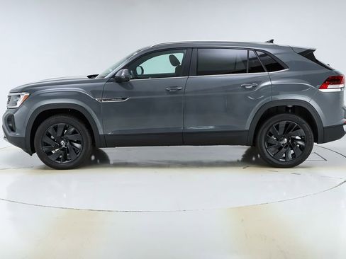 New 2026 Volkswagen Atlas Cross Sport SE image 2
