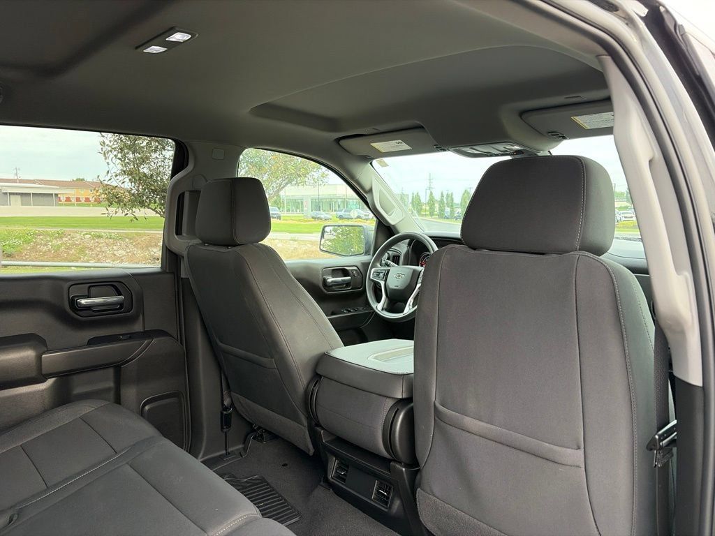 Used 2022 Chevrolet Silverado 1500 Custom Trail Boss w/ Safety Confidence Package AWD/4WD image 31