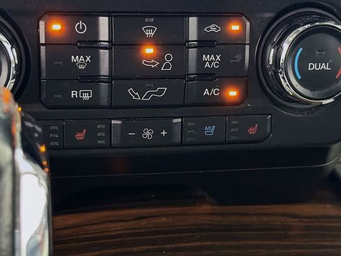 Used 2016 Ford F150 Lariat w/ Equipment Group 501A Mid image 23