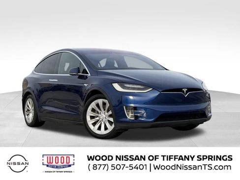 Used 2016 Tesla Model X 90D image 1